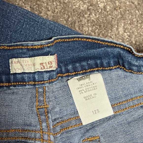Levi's perfectly slimming boot cut jeans - Picture 5 of 5